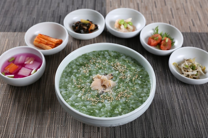 Imagen de la habitación del Hotel Lotte Resort Jeju Artvillas. Foto 6