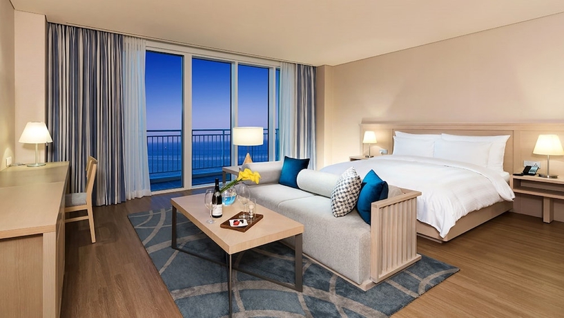 Imagen de la habitación del Hotel Lotte Resort Sokcho. Foto 2