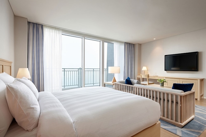 Imagen de la habitación del Hotel Lotte Resort Sokcho. Foto 3