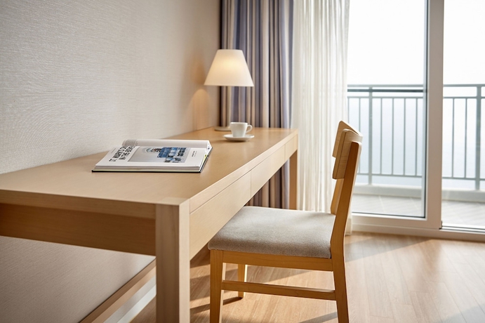 Imagen de la habitación del Hotel Lotte Resort Sokcho. Foto 5