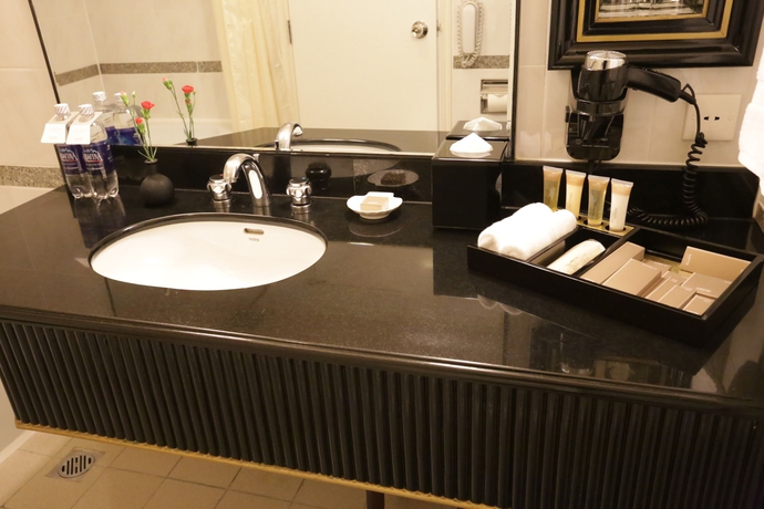 Imagen de la habitación del Hotel Lotte Saigon. Foto 8