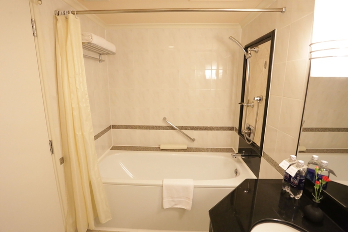 Imagen de la habitación del Hotel Lotte Saigon. Foto 10