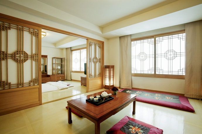 Imagen de los interiores del Hotel Lotte World. Foto 12