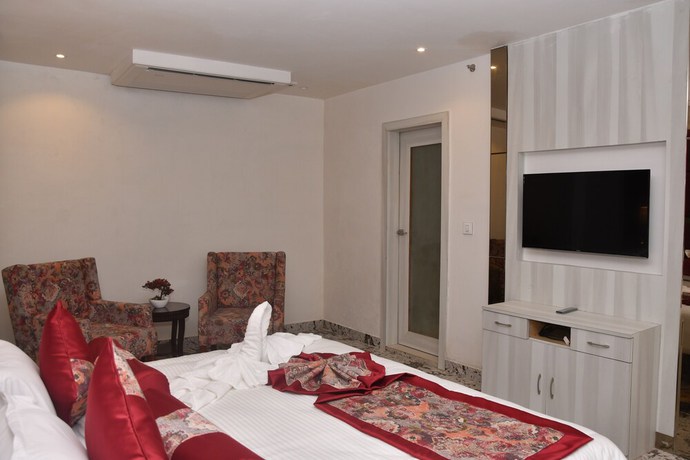 Imagen de la habitación del Hotel Lotus Ananta Elite Kota. Foto 7