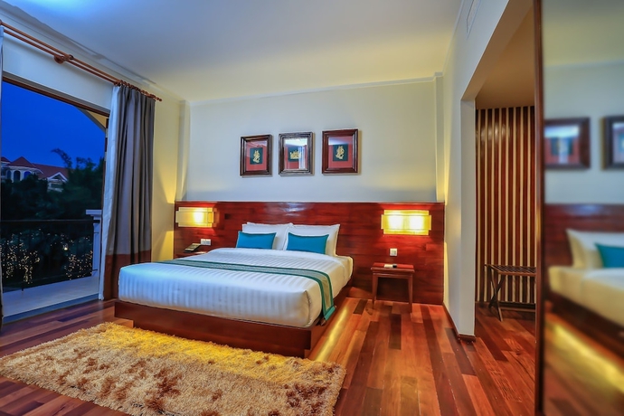 Imagen de la habitación del Hotel Lotus Blanc Resort. Foto 13