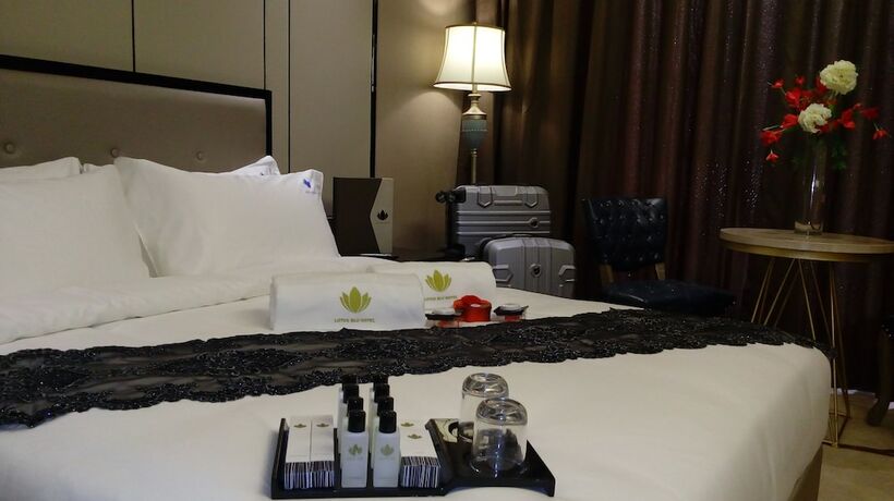 Imagen general del Hotel Lotus Blu Hotel. Foto 3