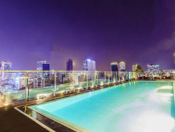 Imagen de la piscina del Hotel Lotus Boutique. Foto 18