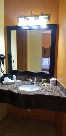 Imagen de la habitación del Hotel Lotus By Inn. Foto 12