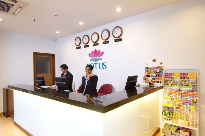 Imagen de la habitación del Hotel Lotus Family , Masjid India. Foto 4