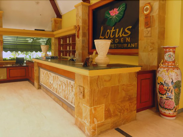 Imagen de los interiores del Hotel Lotus Garden. Foto 20