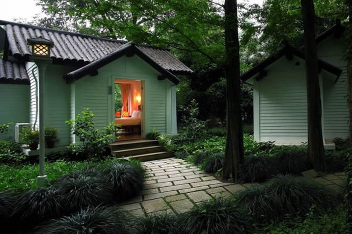 Imagen de los exteriores del Hotel Lotus Glade 52. Foto 6