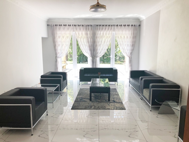 Imagen de los interiores del Hotel Lotus Guest House, Sandton. Foto 19