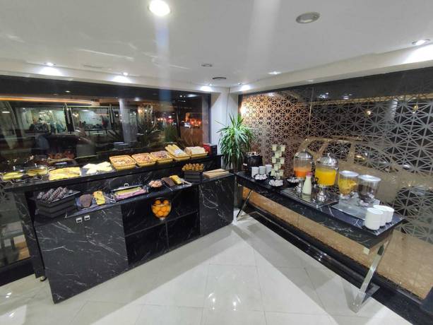 Imagen del bar/restaurante del Hotel Lotus H&ocirc;tel Casa Nearshore. Foto 6