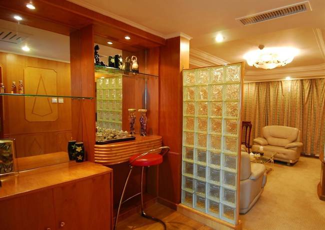 Imagen de la habitación del Hotel Lotus Hotel, Kunming. Foto 4
