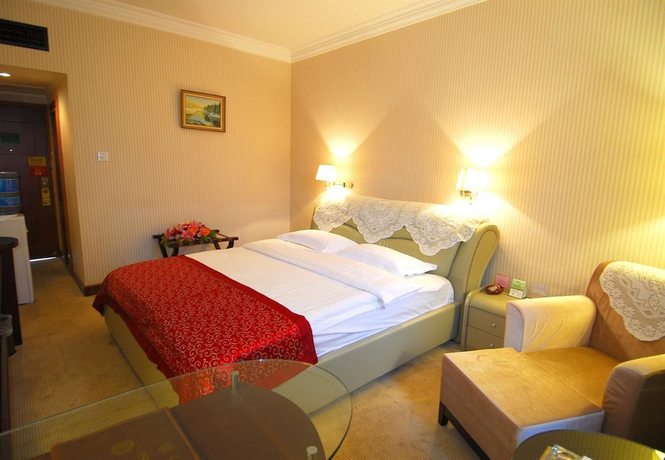 Imagen de la habitación del Hotel Lotus Hotel, Kunming. Foto 15