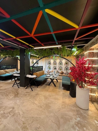 Imagen del bar/restaurante del Hotel Lotus, Kanpur. Foto 4