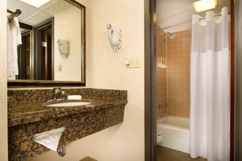Imagen de la habitación del Hotel Lotus Kansas City Merriam. Foto 4