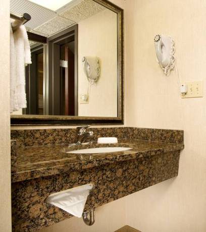 Imagen de la habitación del Hotel Lotus Kansas City Merriam. Foto 7