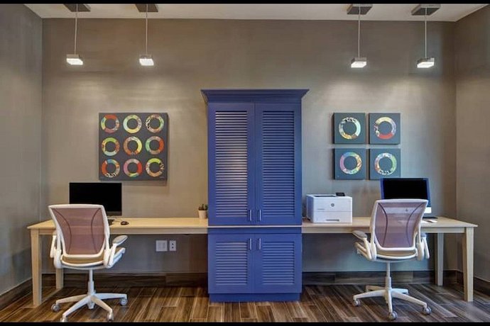Imagen de los interiores del Hotel Lotus Newport. Foto 13