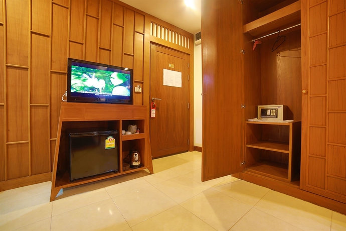 Imagen de la habitación del Hotel Lotus Patong. Foto 7