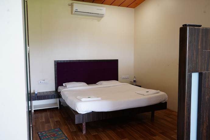 Imagen de la habitación del Hotel Lotus Resort. Foto 3
