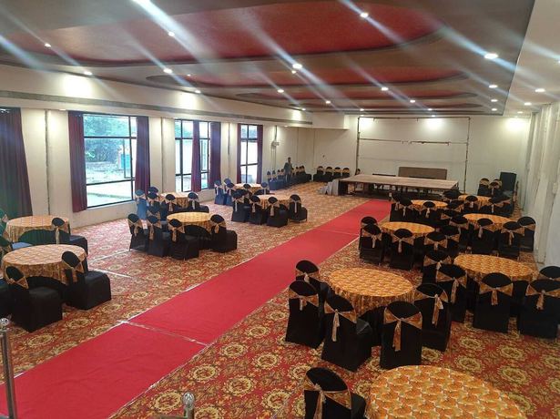 Imagen del bar/restaurante del Hotel Lotus Resort. Foto 1