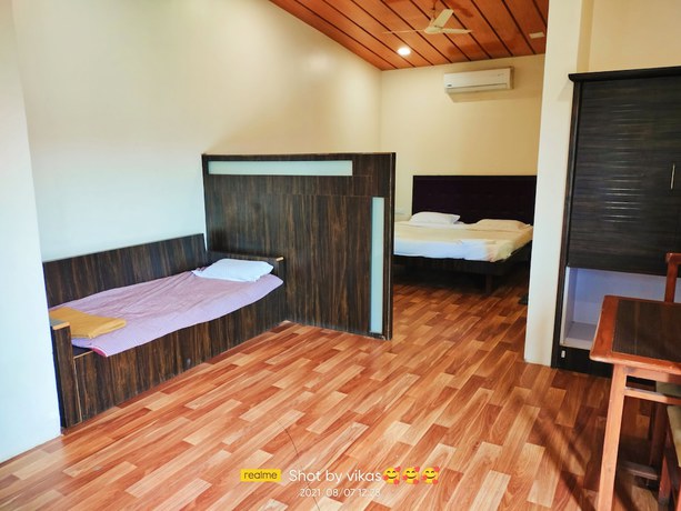 Imagen de la habitación del Hotel Lotus Resort. Foto 15