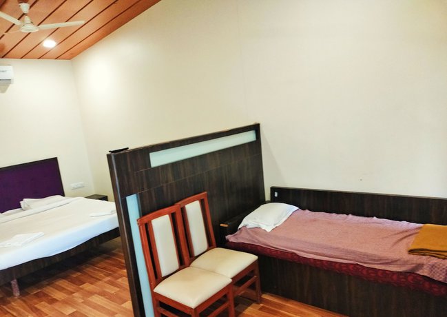 Imagen de la habitación del Hotel Lotus Resort. Foto 16