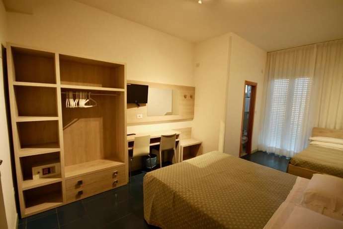 Imagen de la habitación del Hotel Lotus, Rimini. Foto 9