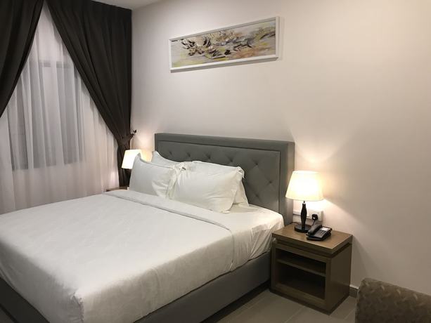 Imagen de la habitación del Hotel Lotus Seaview Beach Resort. Foto 4