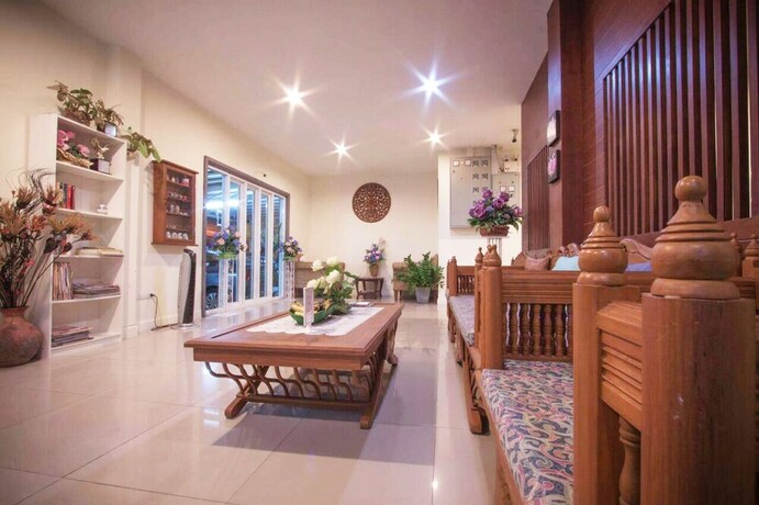 Imagen de los interiores del Hotel Lotus Suite Hua Hin. Foto 9