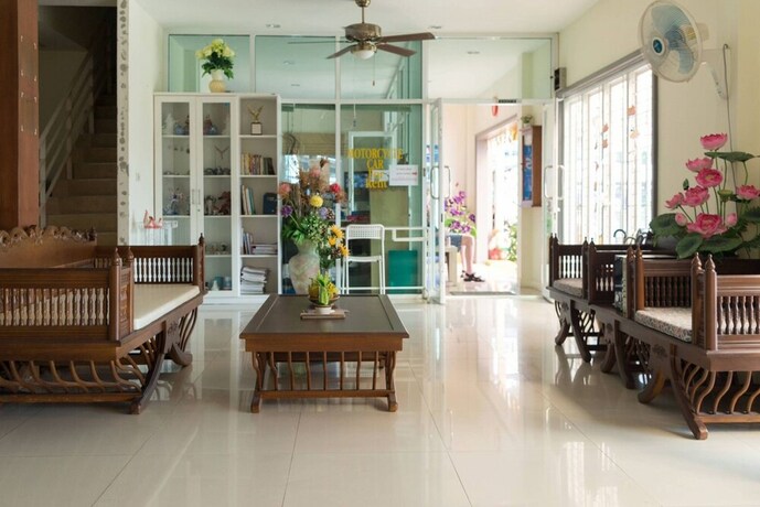 Imagen de los interiores del Hotel Lotus Suite Hua Hin. Foto 20