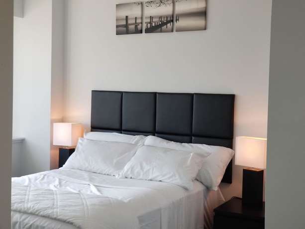 Imagen de los interiores del Hotel Lotus Suites Woodbridge. Foto 2