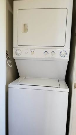 Imagen de los interiores del Hotel Lotus Suites Woodbridge. Foto 4