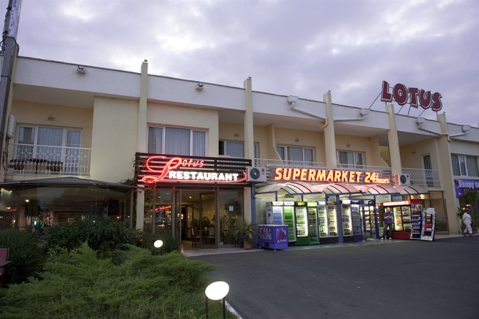 Imagen de los exteriores del Hotel Lotus, Sunny Beach. Foto 13