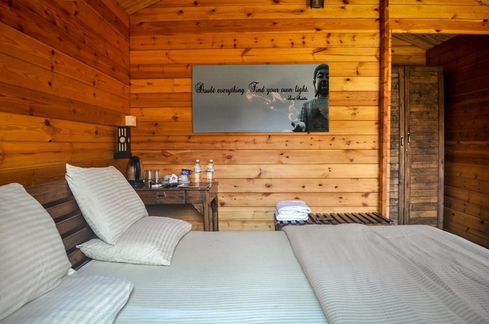 Imagen de la habitación del Hotel Lotus Sutra. Foto 2