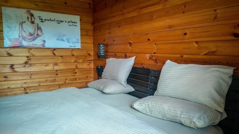 Imagen de la habitación del Hotel Lotus Sutra. Foto 8