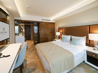 Imagen general del Hotel Lotus Therm SpaandLuxury Resort. Foto 3