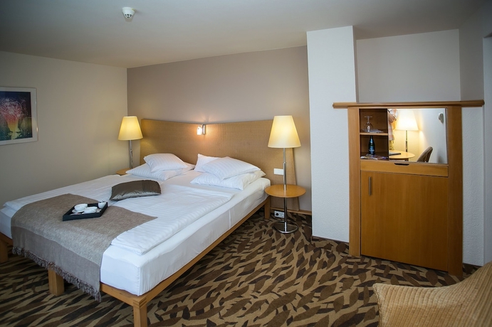 Imagen de la habitación del Hotel Lotus Therme and Spa. Foto 7