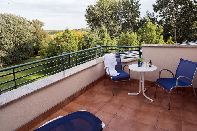 Imagen de la habitación del Hotel Lotus Therme and Spa. Foto 8