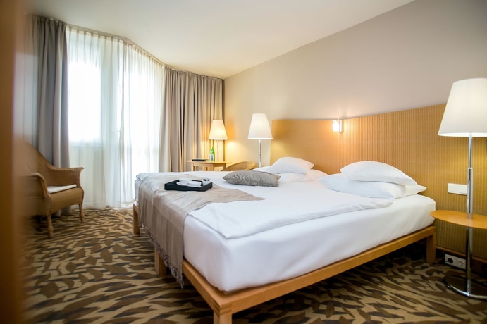 Imagen de la habitación del Hotel Lotus Therme and Spa. Foto 15