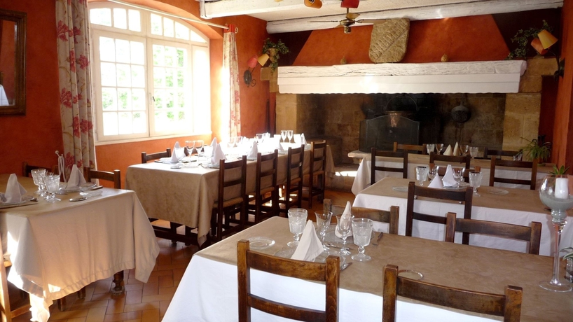 Imagen del bar/restaurante del Hotel Lou Caleou. Foto 3