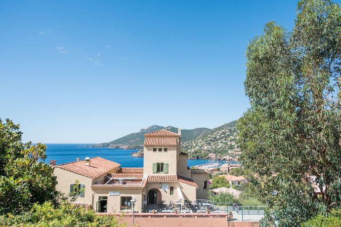 Imagen general del Hotel Lou Castelet, TH&Eacute;OULE-SUR-MER. Foto 5