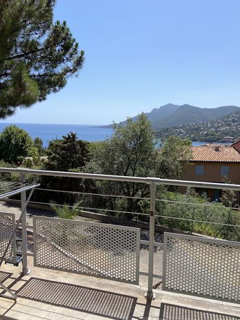 Imagen general del Hotel Lou Castelet, THÉOULE-SUR-MER. Foto 1