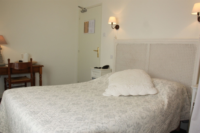 Imagen de la habitación del Hotel Lou Cigaloun. Foto 6
