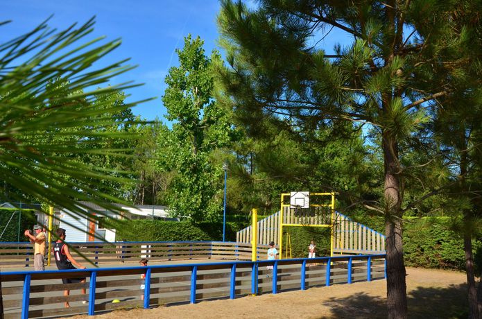 Imagen general del Hotel Lou Pignada. Foto 4