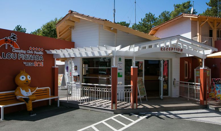 Imagen de la habitación del Hotel Lou Pignada. Foto 8