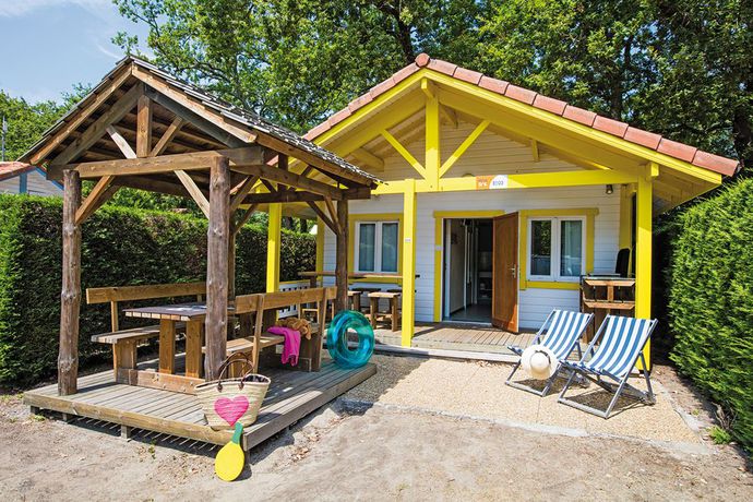 Imagen de la piscina del Hotel Lou Pignada. Foto 18