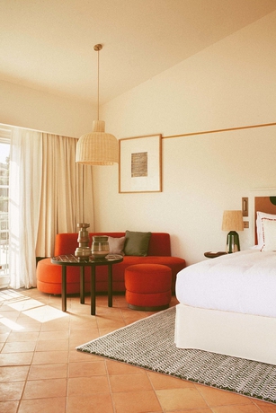 Imagen de la habitación del Hotel Lou Pinet. Foto 3