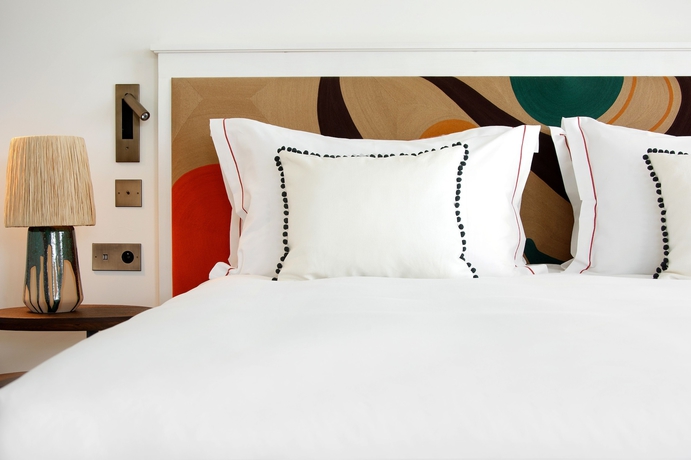 Imagen de la habitación del Hotel Lou Pinet. Foto 4